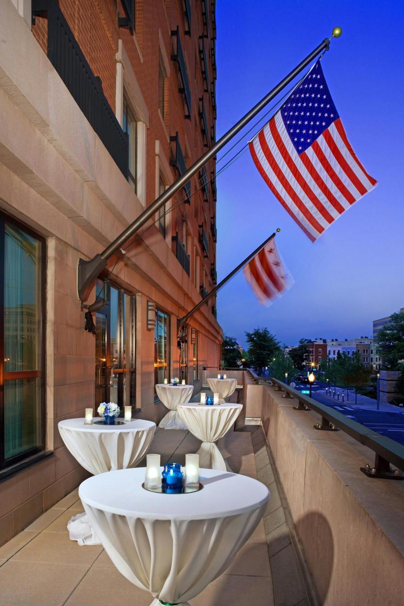 Courtyard By Marriott Washington Capitol Hill/Navy Yard Hotel Exterior photo